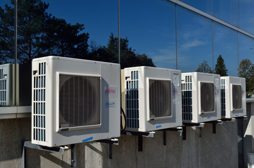 Is A Split System Air Conditioner Expensive To Run? We take a look at the pros and cons of fitting mini split systems to save on utility bills